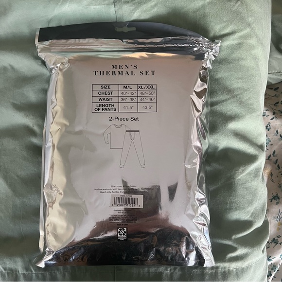 West Loop Men's Black Thermal Set. New in package.  XL/XXL - Picture 3 of 4